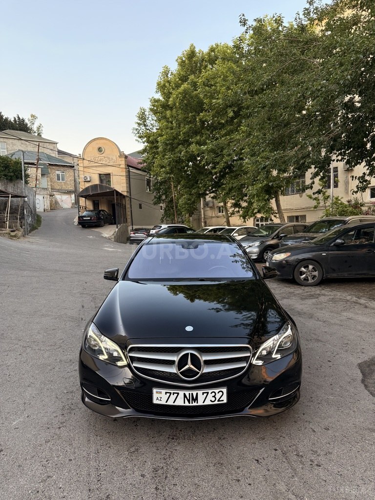 Mercedes E 220