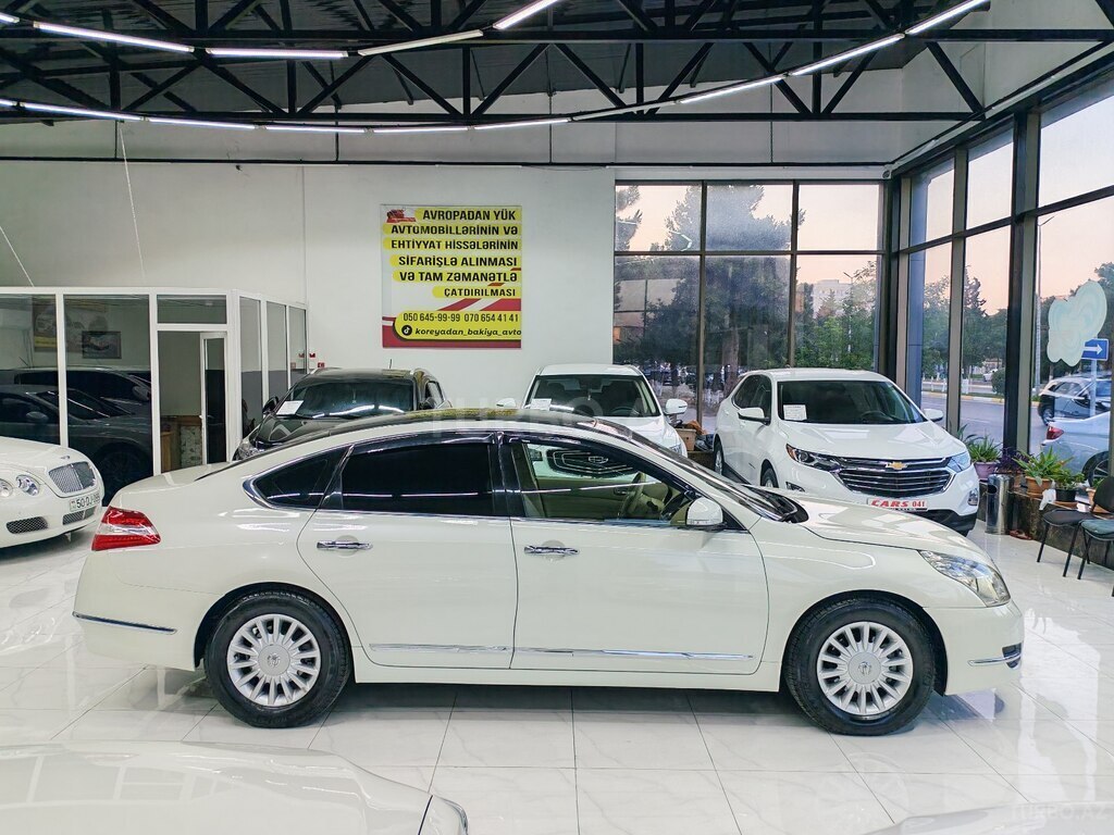 Nissan Teana