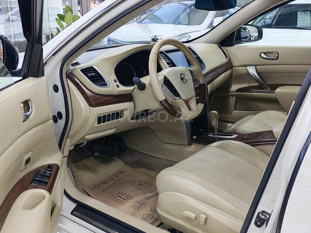 Nissan Teana