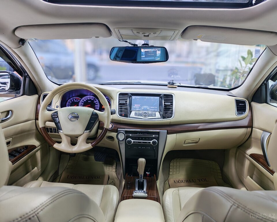 Nissan Teana