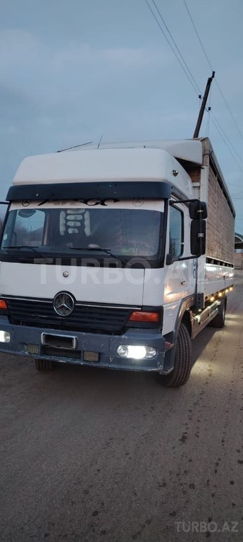 Mercedes Atego 1323