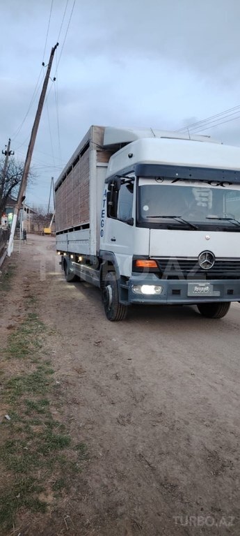 Mercedes Atego 1323