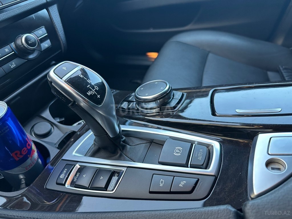 BMW 528