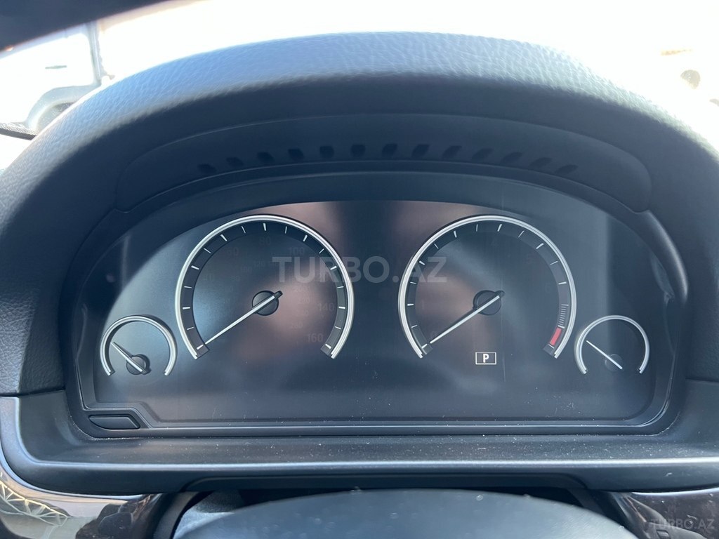 BMW 528