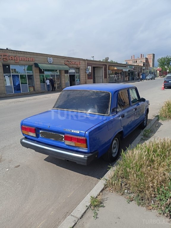 LADA (VAZ) 2107