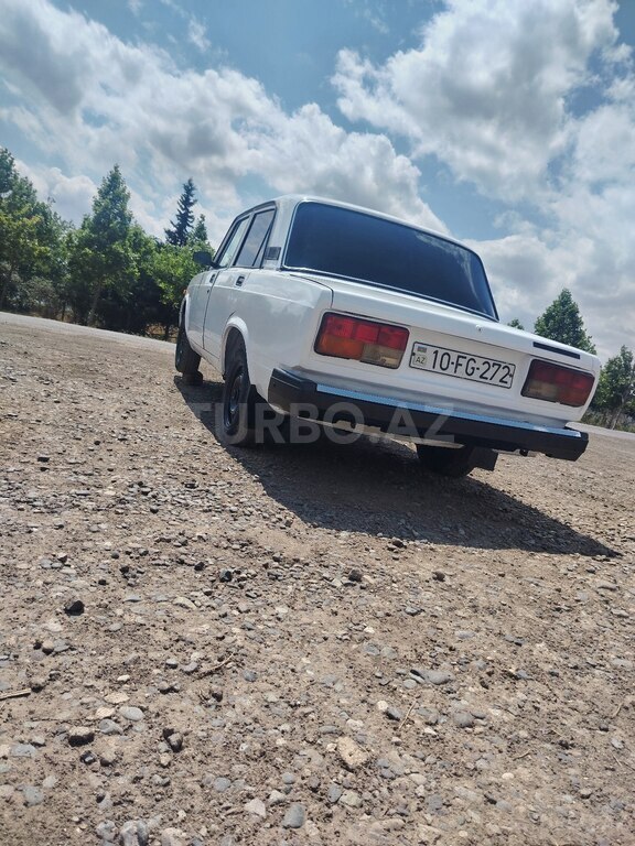LADA (VAZ) 2107