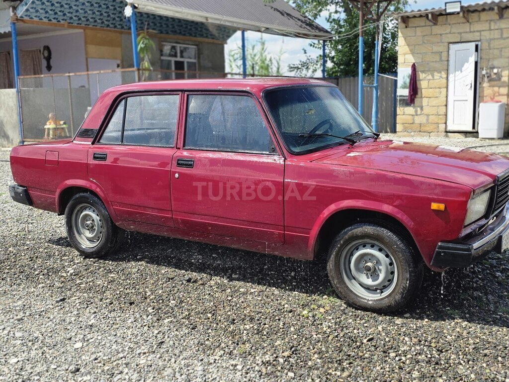 LADA (VAZ) 2107