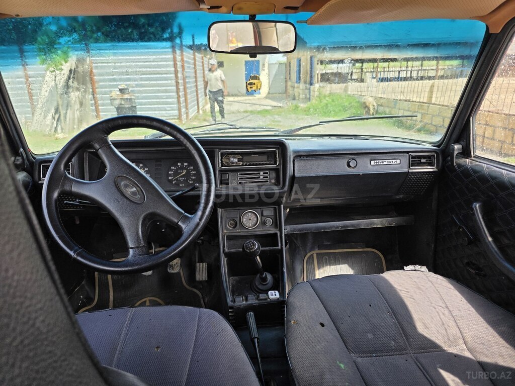 LADA (VAZ) 2107