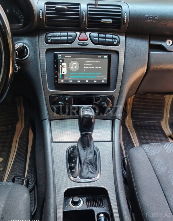 Mercedes C 200