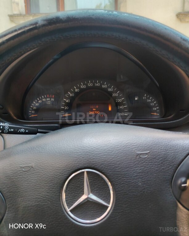 Mercedes C 200