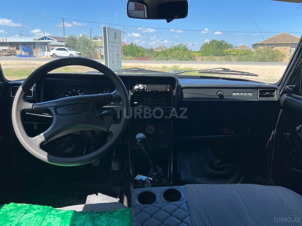 LADA (VAZ) 2107