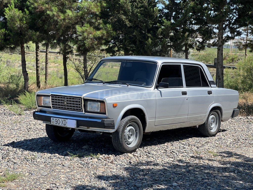 LADA (VAZ) 2107