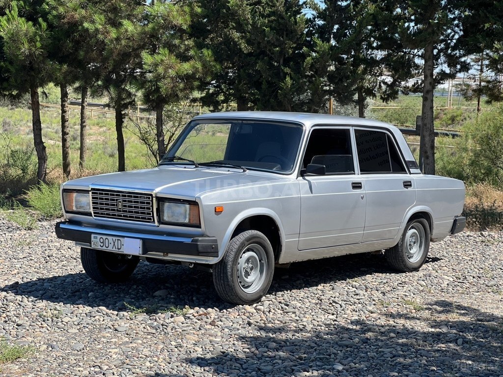 LADA (VAZ) 2107