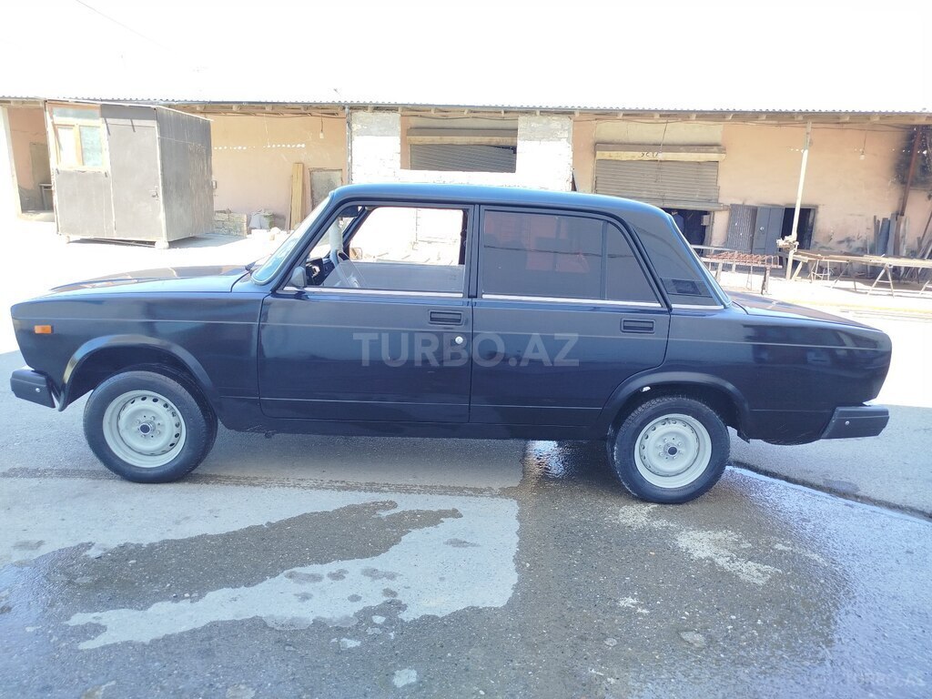 LADA (VAZ) 2107
