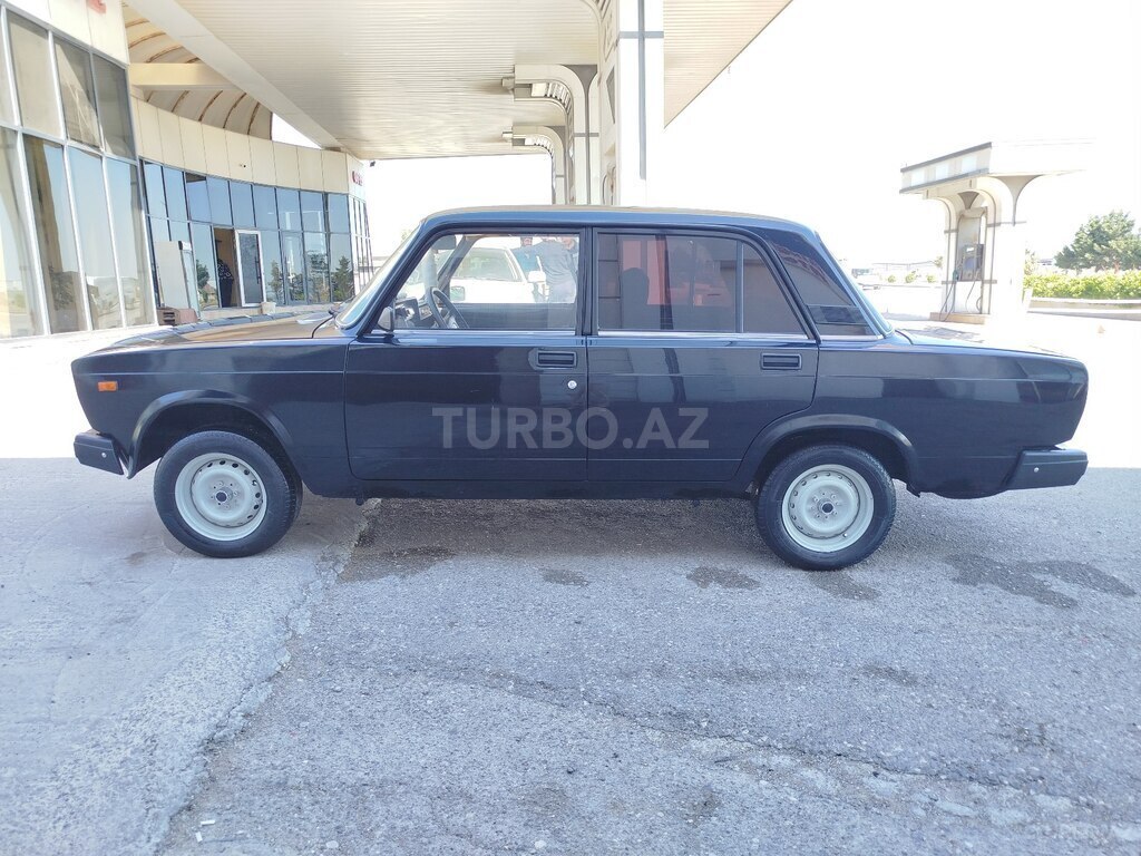 LADA (VAZ) 2107