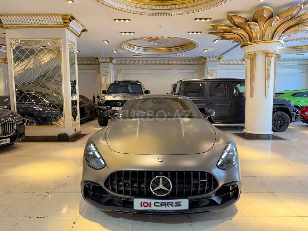 Mercedes AMG GT 43