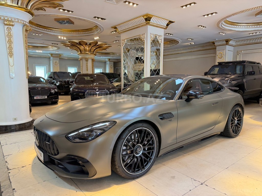 Mercedes AMG GT 43