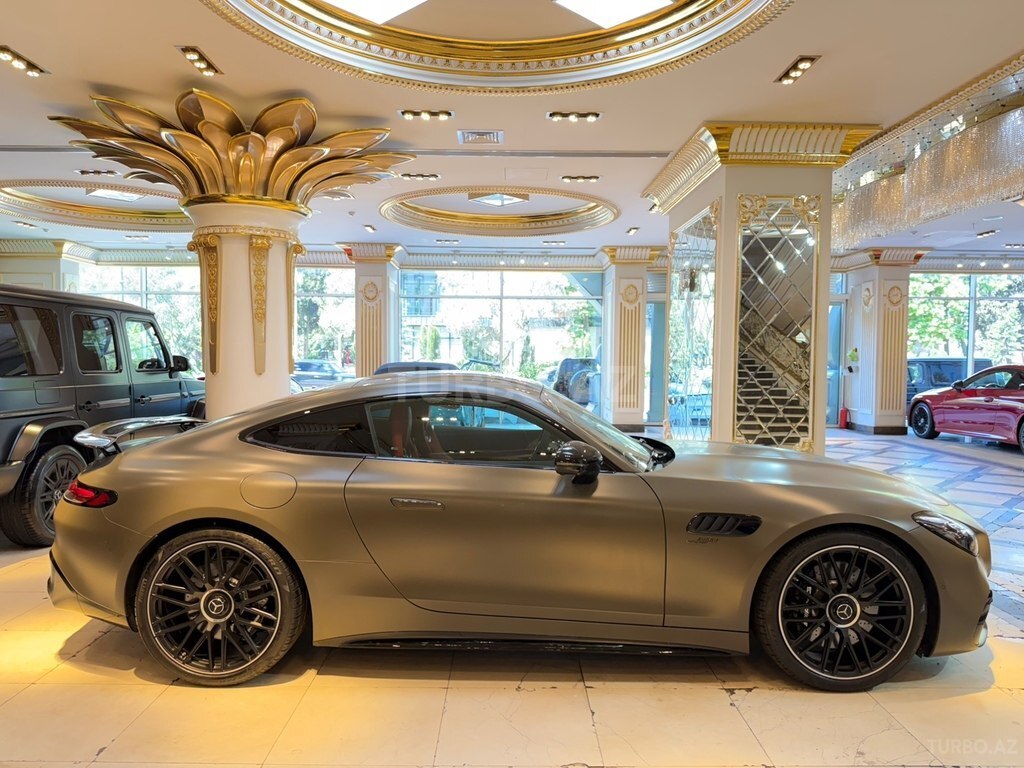 Mercedes AMG GT 43