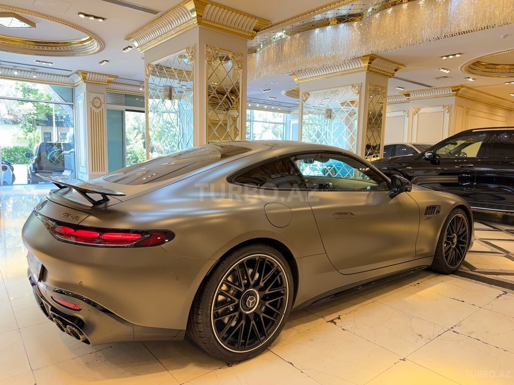 Mercedes AMG GT 43