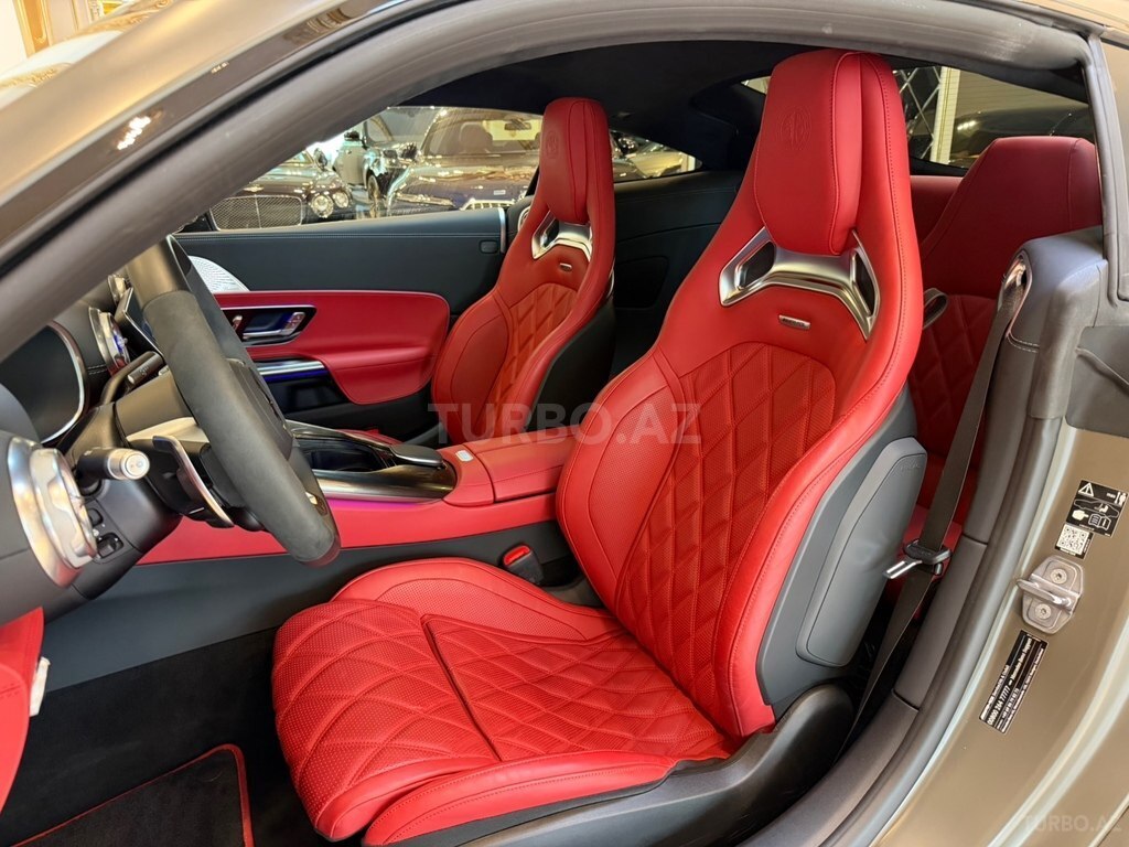 Mercedes AMG GT 43