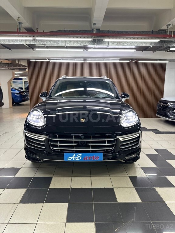 Porsche Cayenne Turbo S