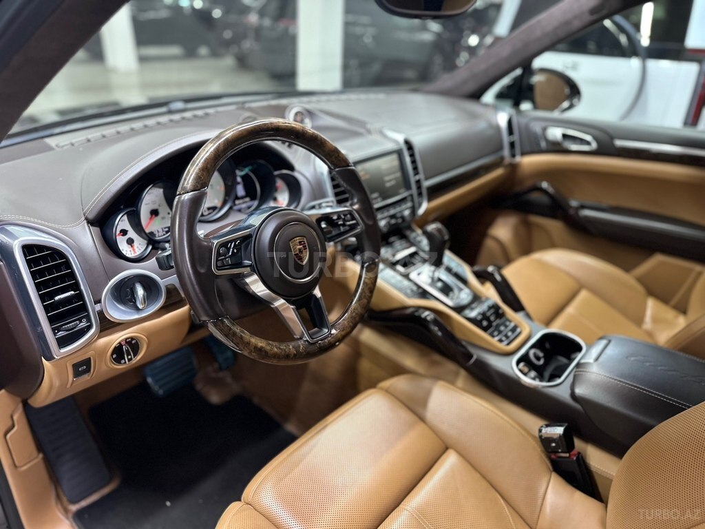 Porsche Cayenne Turbo S