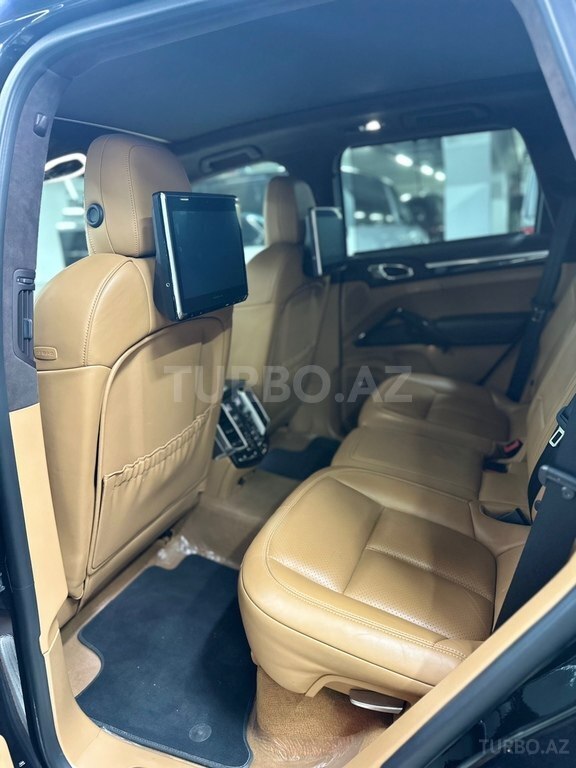 Porsche Cayenne Turbo S