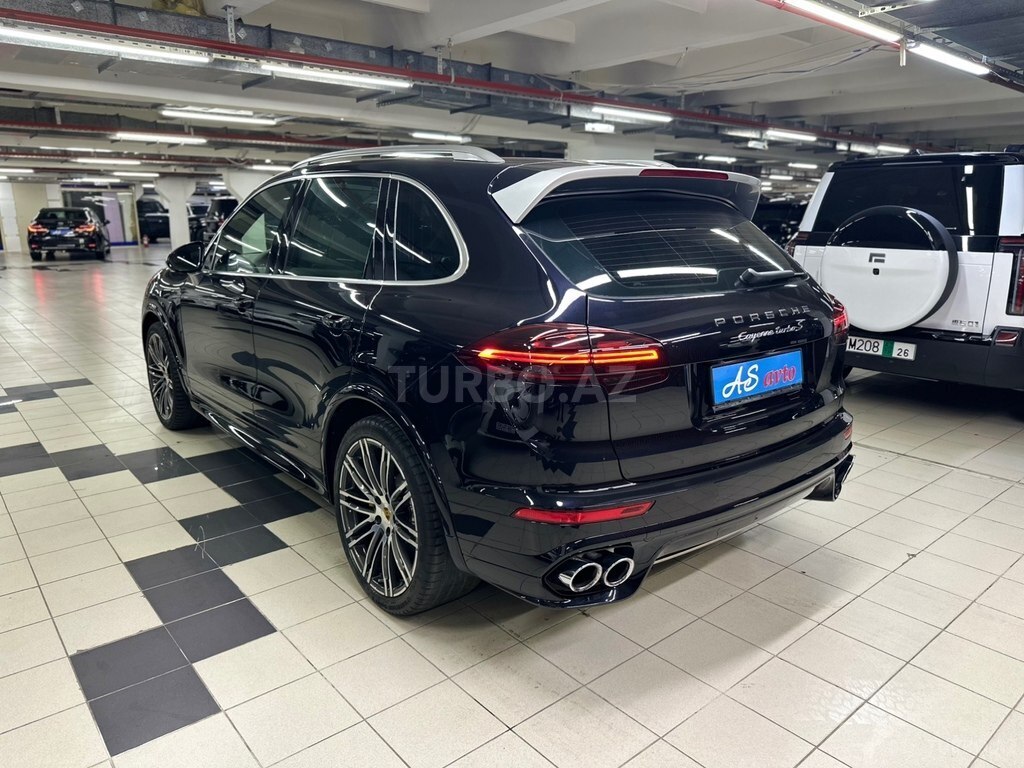 Porsche Cayenne Turbo S