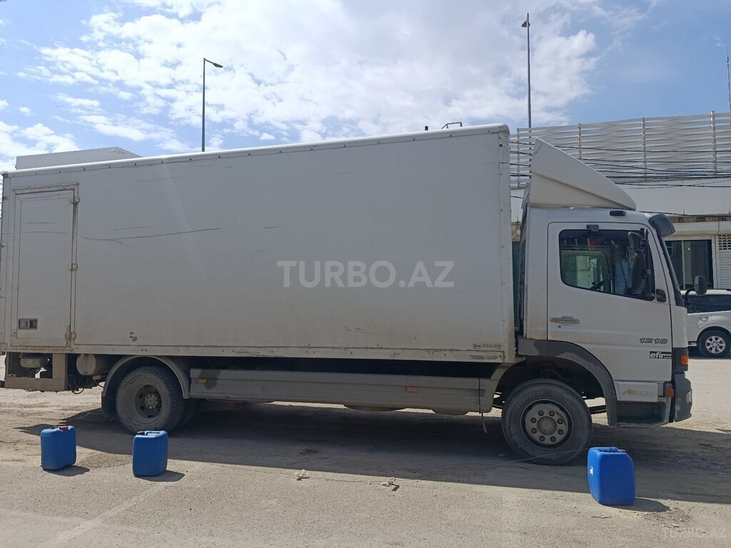 Mercedes Atego 1218