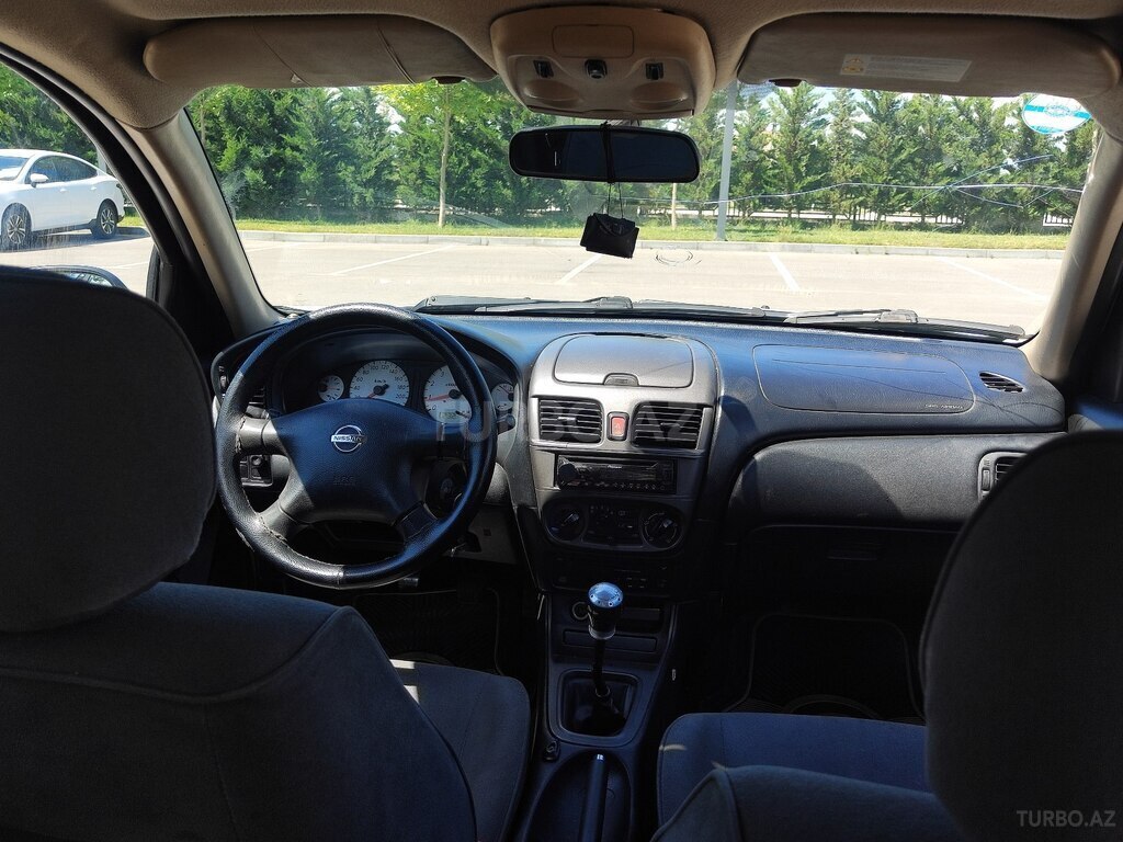 Nissan Sunny