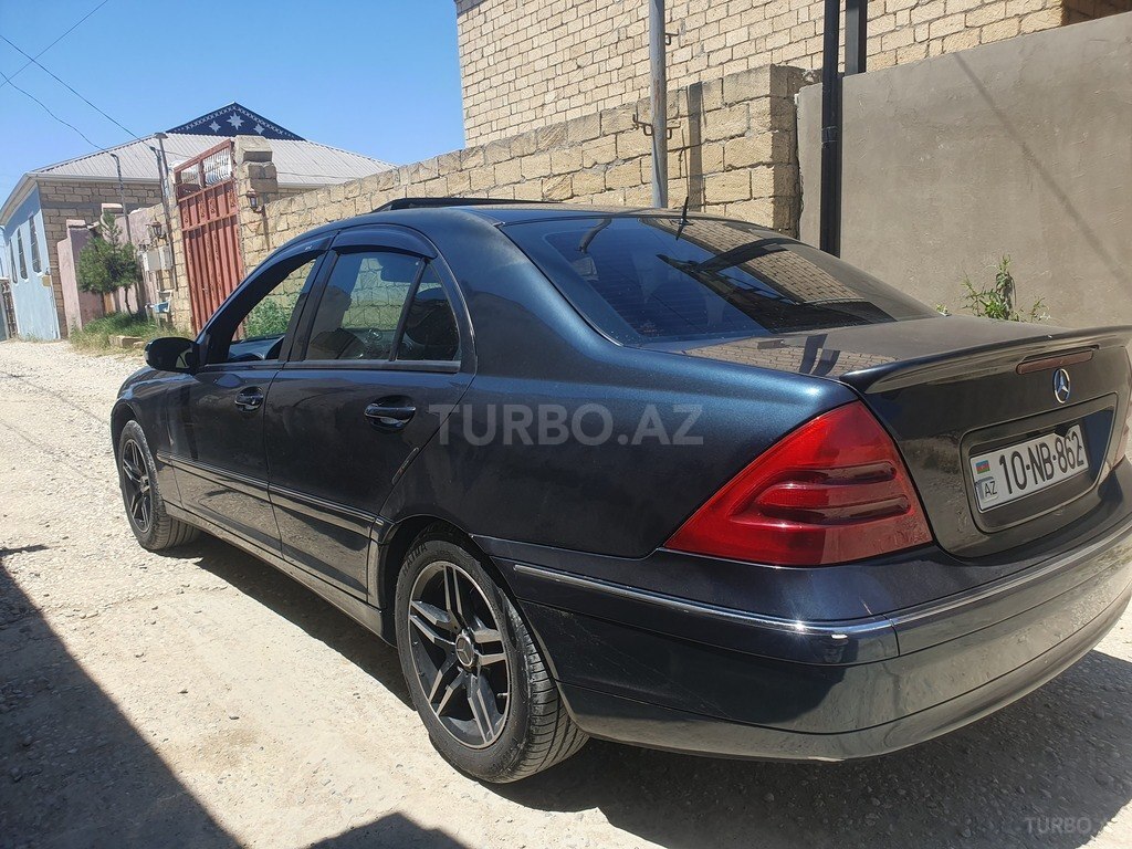 Mercedes C 240