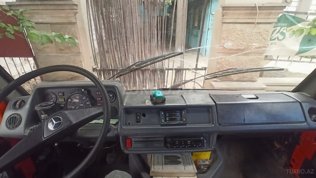 Mercedes 410 D
