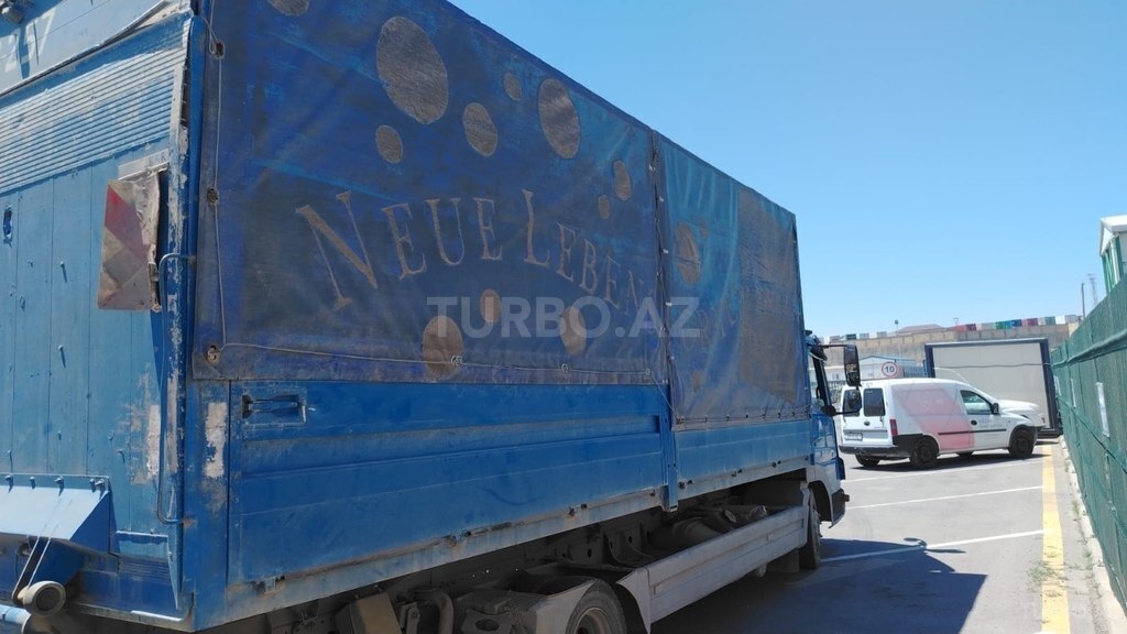 Mercedes Atego 818