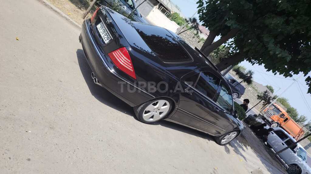 Mercedes S 320