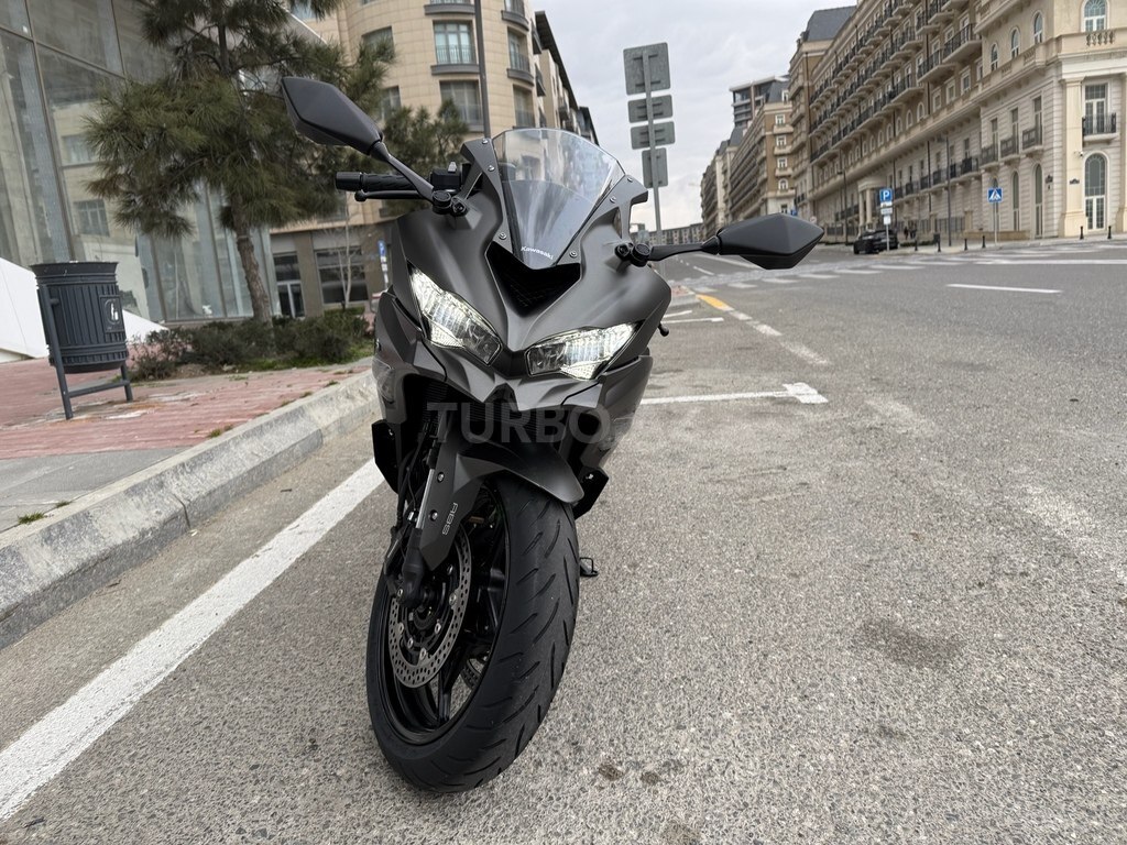 Kawasaki ZXR 400