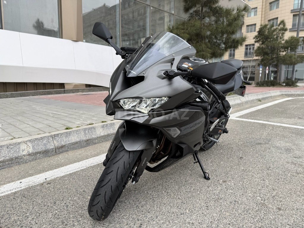 Kawasaki ZXR 400