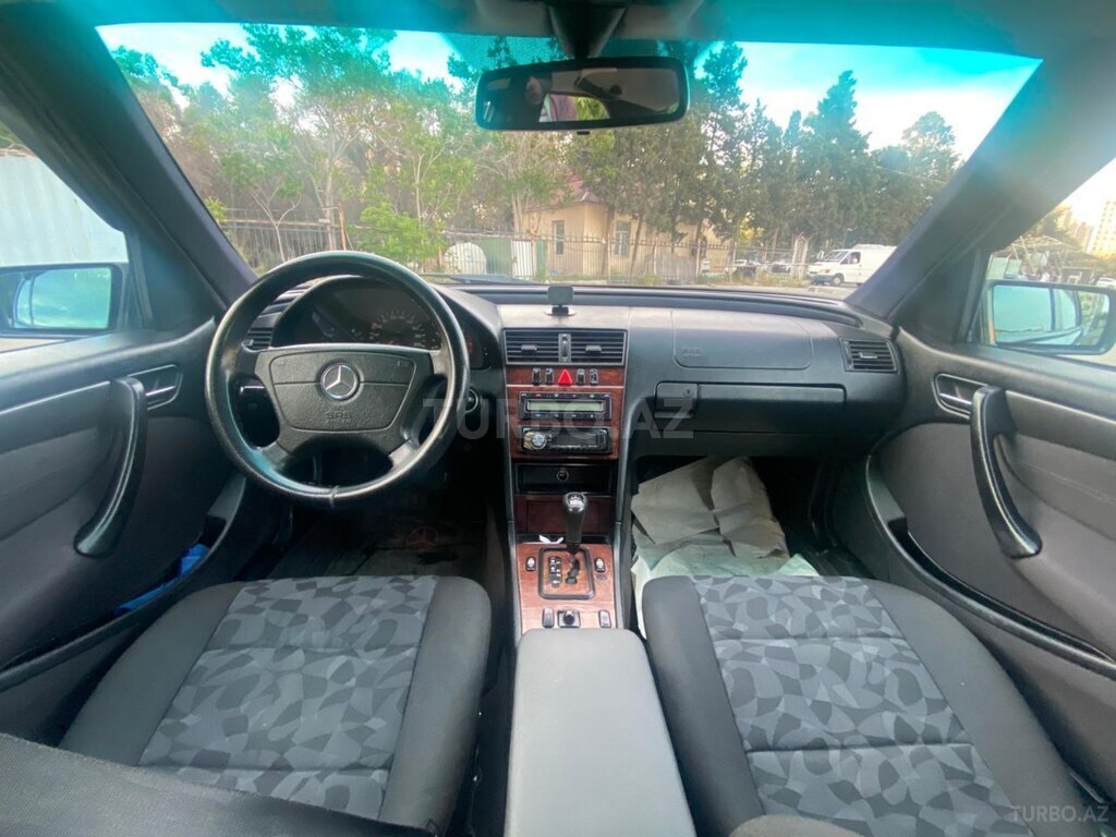 Mercedes C 220