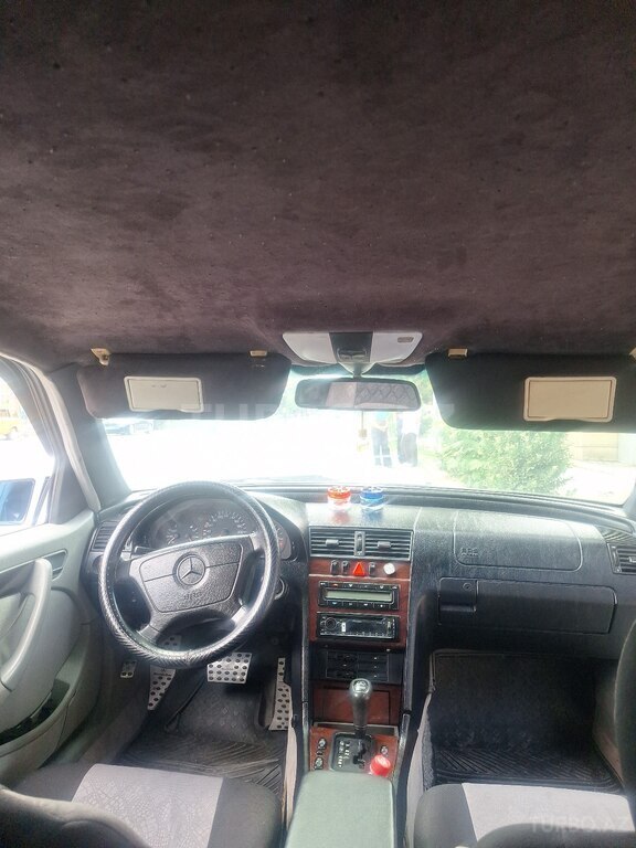Mercedes C 200