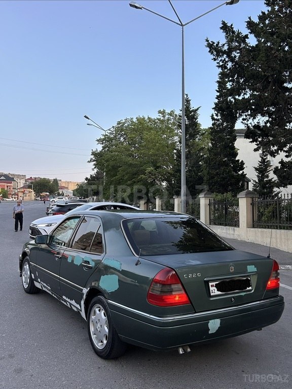 Mercedes C 220