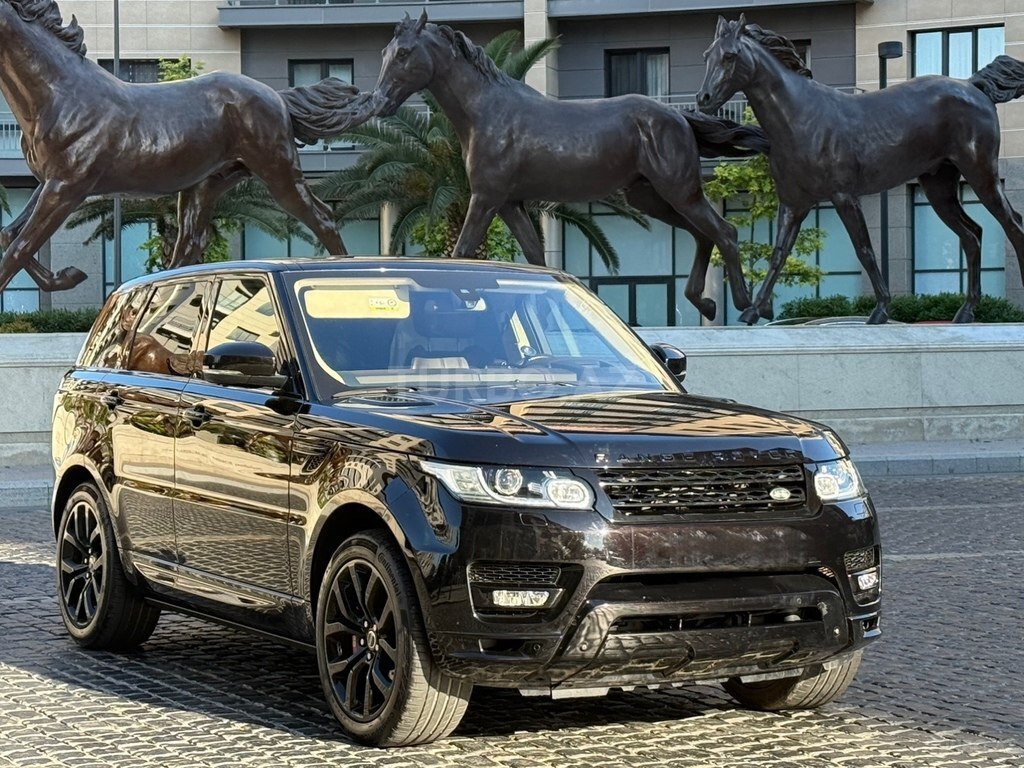 Land Rover RR Sport