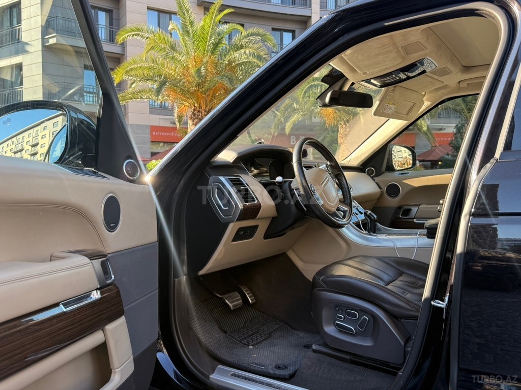 Land Rover RR Sport