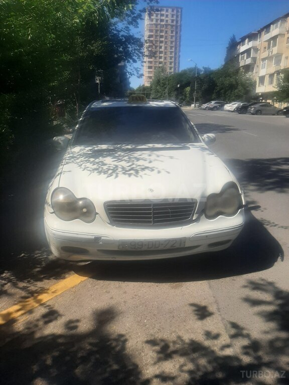 Mercedes C 240