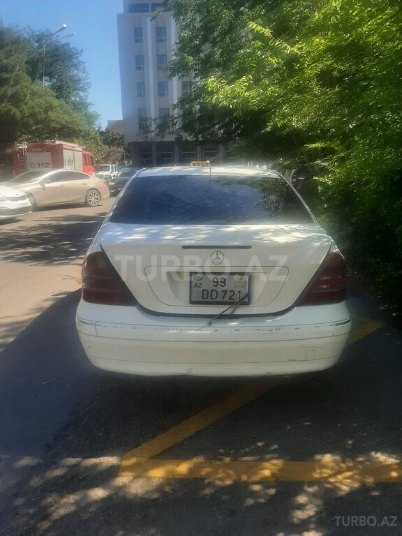 Mercedes C 240