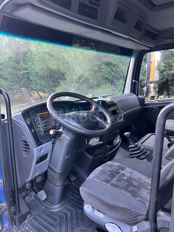 Mercedes Atego 818