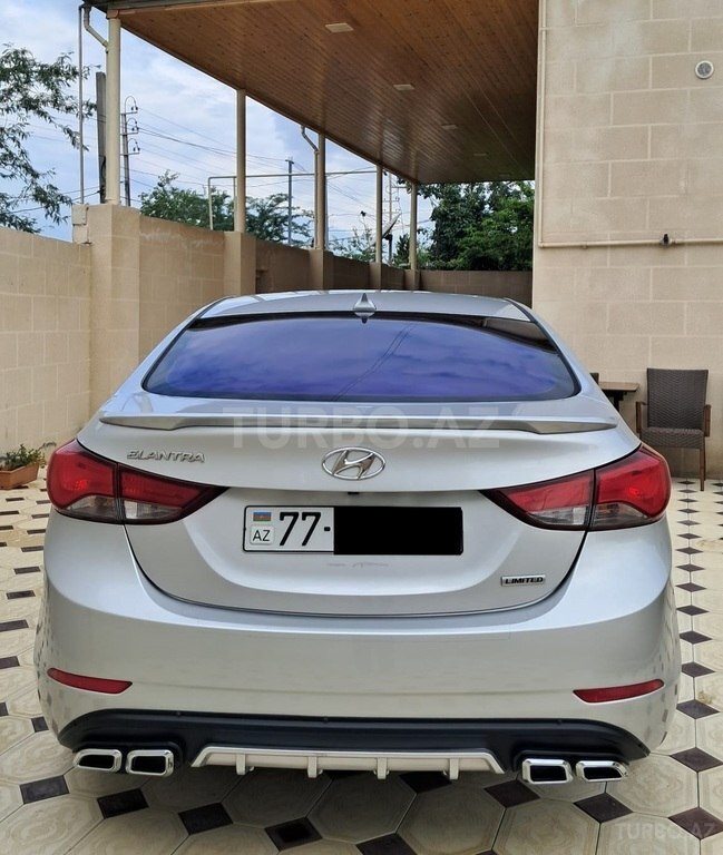 Hyundai Elantra