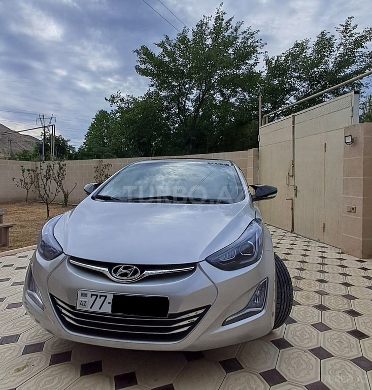 Hyundai Elantra