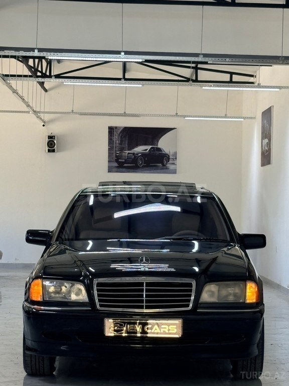 Mercedes C 230