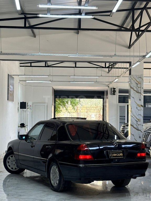 Mercedes C 230