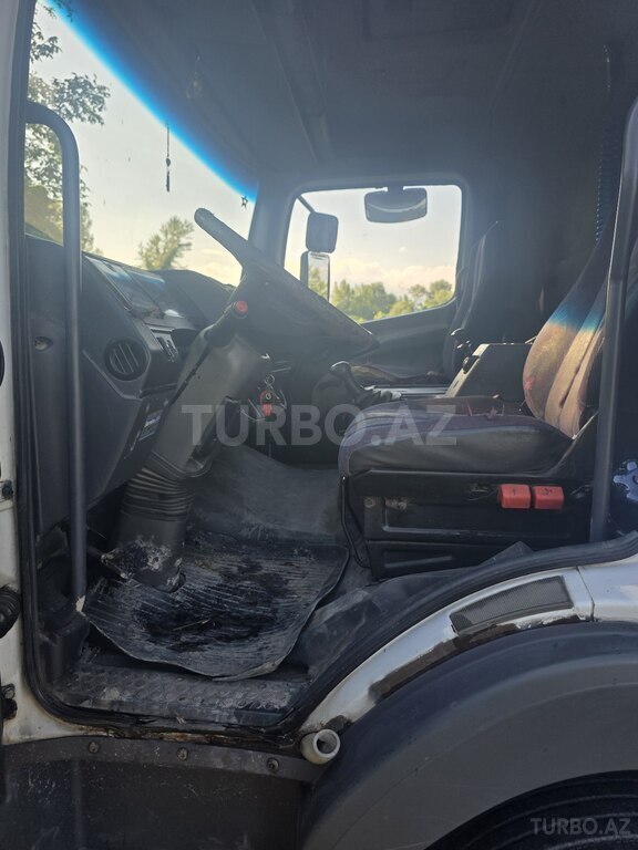 Mercedes Atego 815
