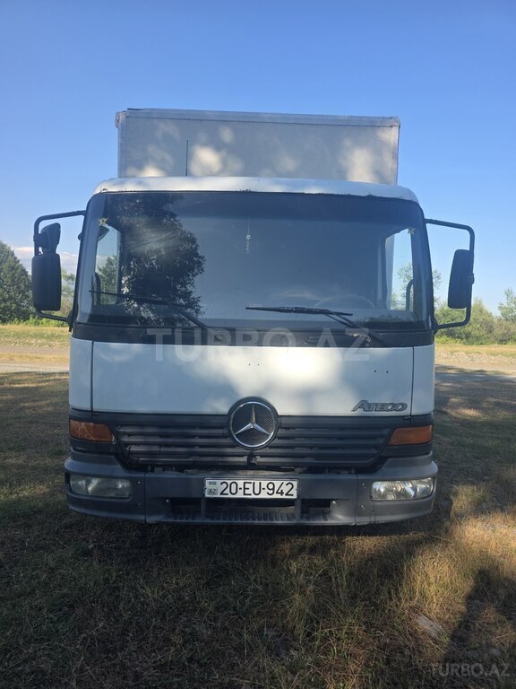 Mercedes Atego 815
